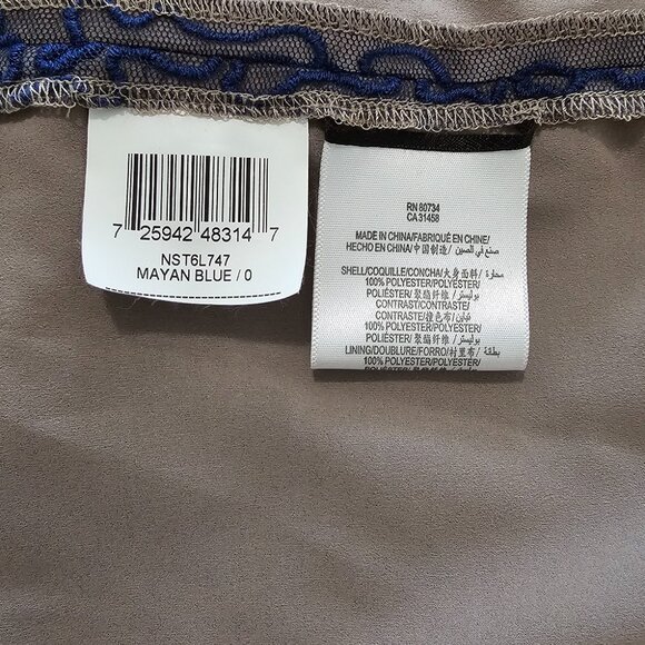 BCBGMAXAZRIA Runway Navy Strapless Dress with Embroidery in size 0 - Picture 8 of 9